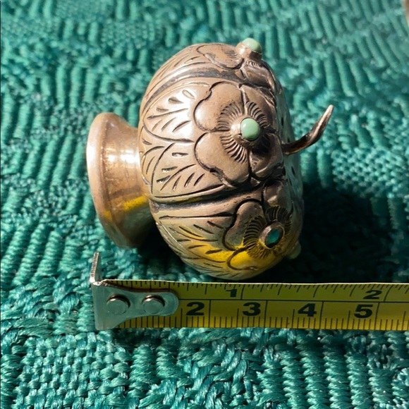 Sterling silver antique salt & pepper shakers - Picture 5 of 6